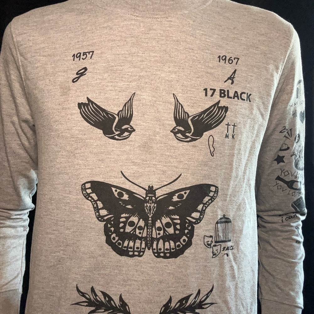 Harry styles grey tattoo long sleeve